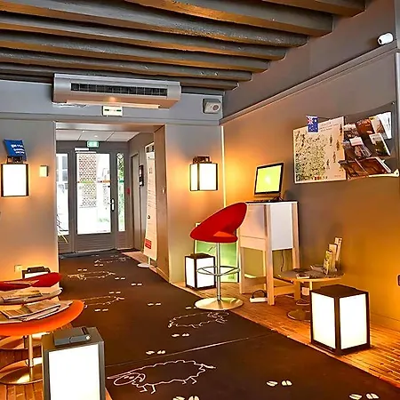 Ibis Styles Cathedrale Hotel 3*