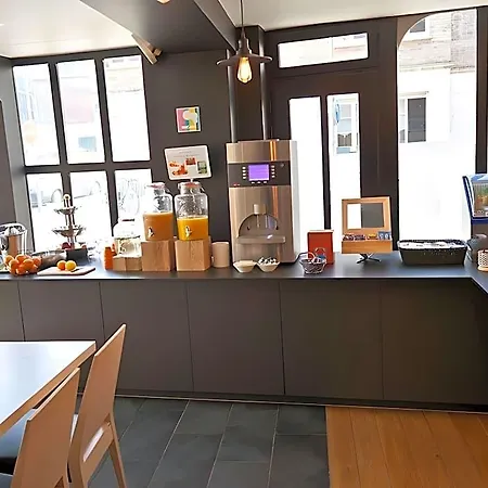 Ibis Styles Cathedrale Hotel 3*
