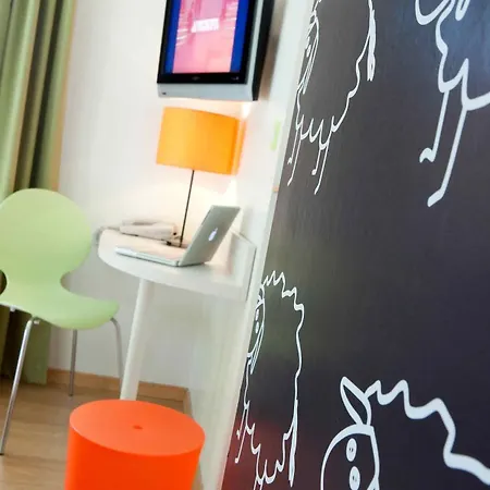 Hotel Ibis Styles Cathedrale 3*