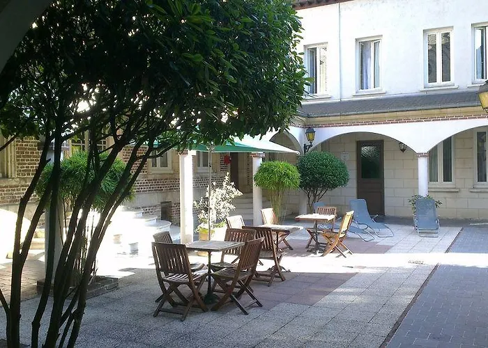 Ibis Styles Cathedrale Otel 3*