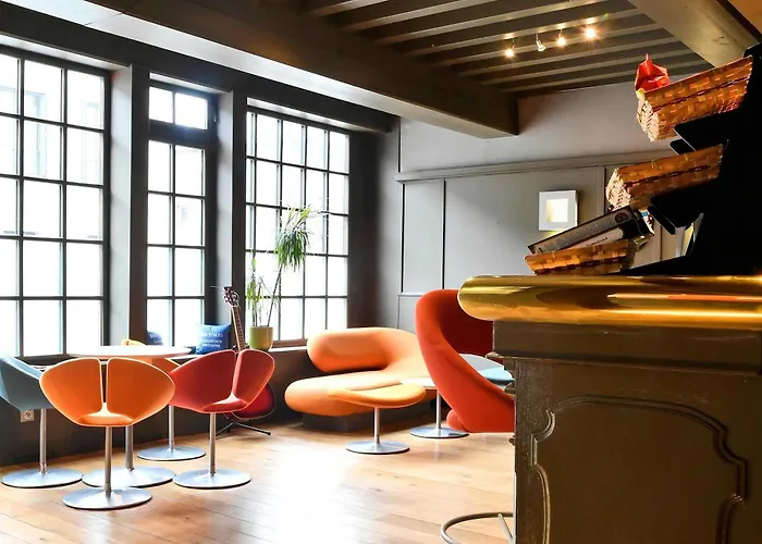 Ibis Styles Cathedrale Hotel 3*