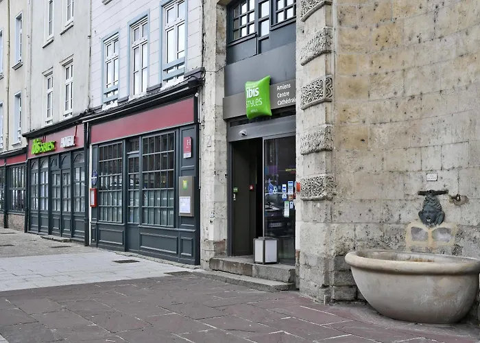 Ibis Styles Cathedrale Hotel 3*
