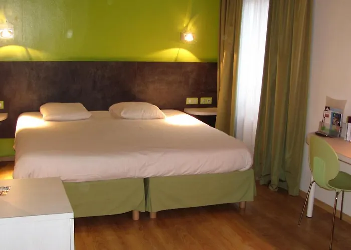 Otel Ibis Styles Cathedrale 3*